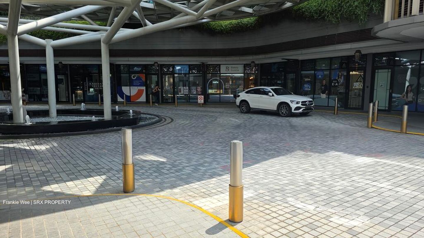 Stars Of Kovan (D19), Retail #521917681